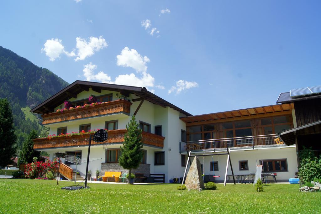 Apartments Bauernhof Dismasn Hof Längenfeld Kültér fotó